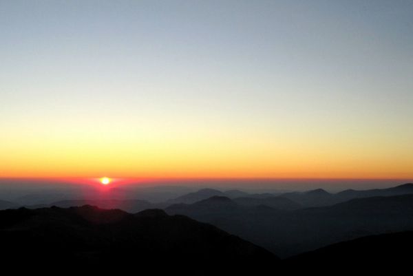 i02 - Le soleil se lève