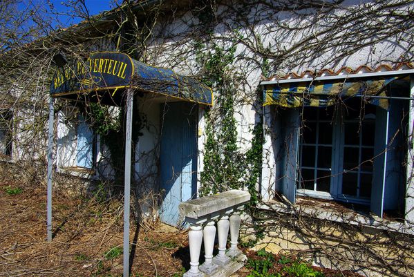 L'hôtel abandonné 1