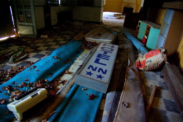 L'hôtel abandonné 5