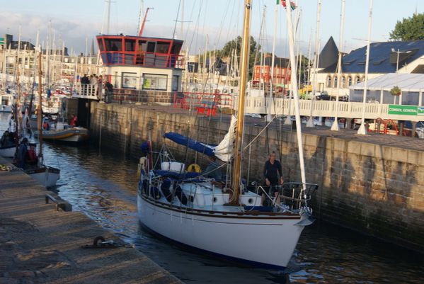 FCM-lundi-depart-des-bateaux-paimpol-15-aout-003--Copier-.JPG
