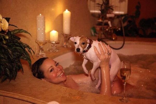 Mariah Carey nue en photo dans son bain !