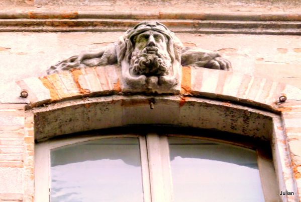 w08---Haut-de-porte.JPG