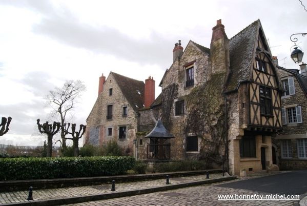 NEVERS nevers (24)