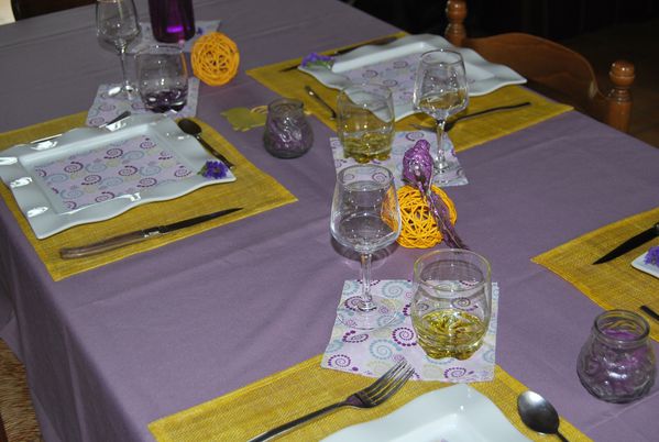 table-jaune-violet-021.jpg