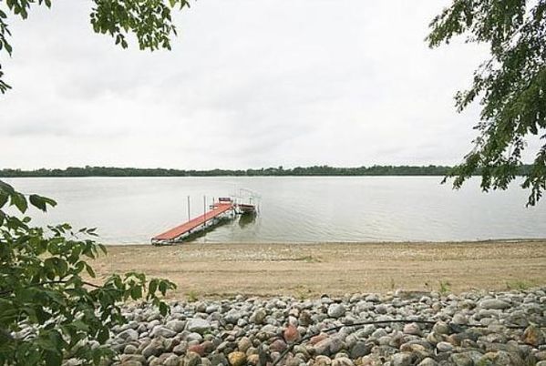 NSU-251-OSL-Big-Swan-Lake-4175256_11.jpg