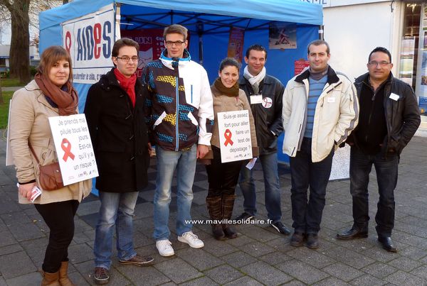 Journée mondiale contre le sida aides la roche 2012 (33)