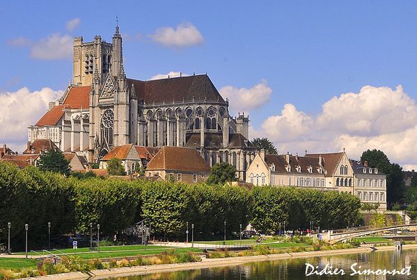 AUXERRE, église------------