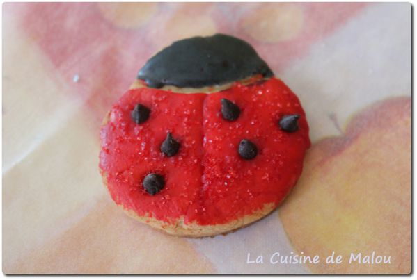 coccinelle-a-decorer-enfant-recette.JPG