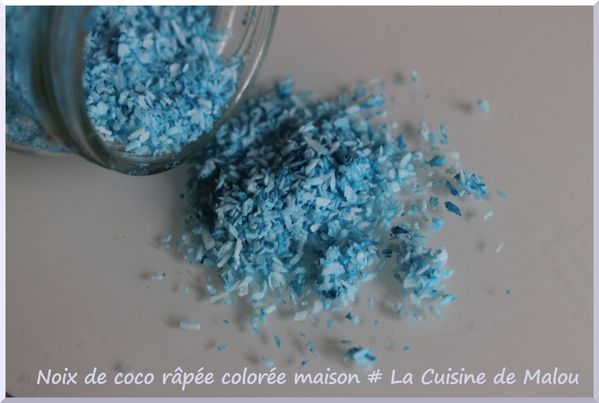 noix-de-coco-rapee-coloree-maison-recette.JPG