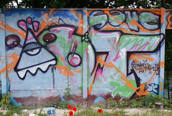330 friche 93400 Saint Ouen