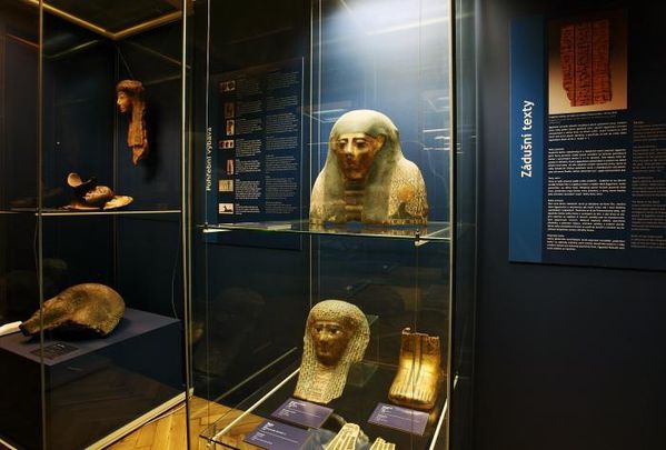 2642 v vystavy mumie-narodni-muzeum2