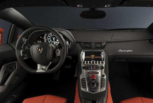 03E8000004044818-photo-salon-geneve-2011-lamborghini-aventa