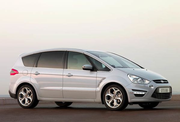 ford s max sport. Ford S Max 2011.