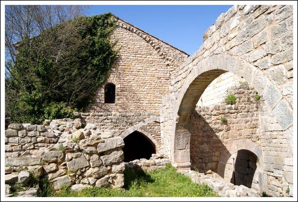 Abbaye-de-Thoronet_--42-.JPG