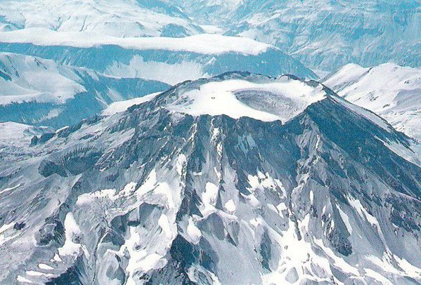 Laguna-del-Maule---Descabezado-grande-volcano---H.Gaudru.jpg