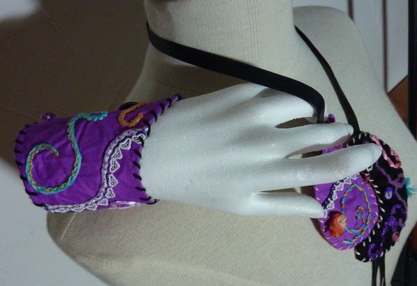 Kézacollier-Hand Co (2)