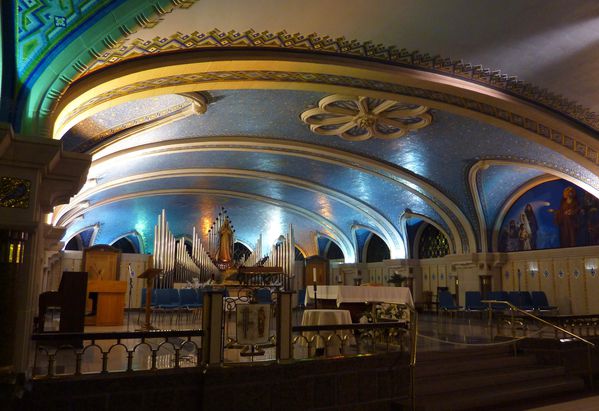 Ste Anne de Beaupré chapelle orgue b