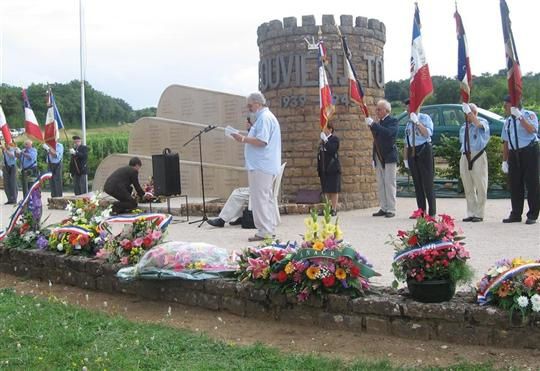 au-memorial-du-souvenir-michel-buchaillard--clp-.jpg