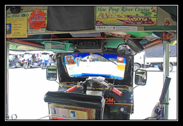 B15 Tuk Tuk