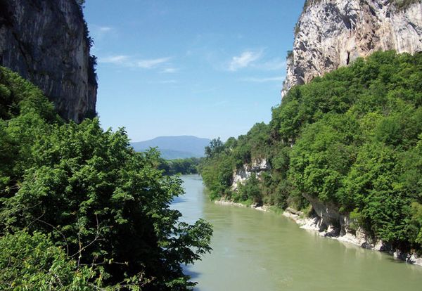 COLOMBIER 3