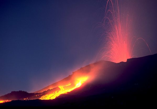 Etna-bocca-nuova-1.11.1999-J.Alean.jpg