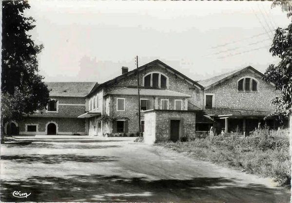 coope-Montfrin-30-0.jpg