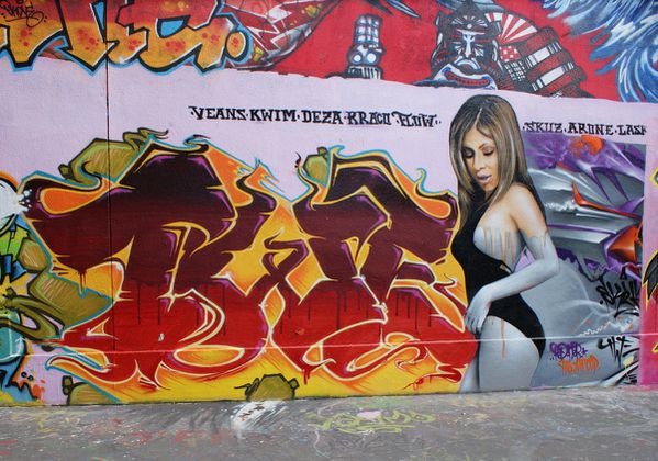 5886 rue des pyrenees 17 octobre 2011