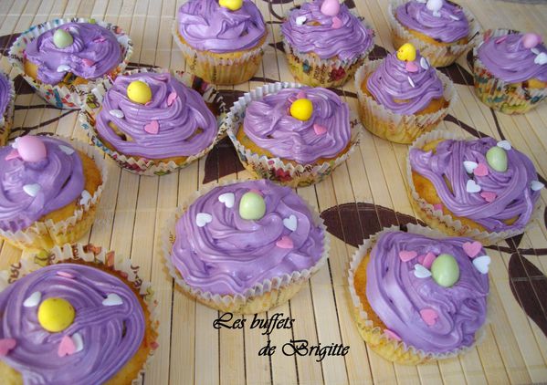 cupcakes aux fruits confits et a la violette2