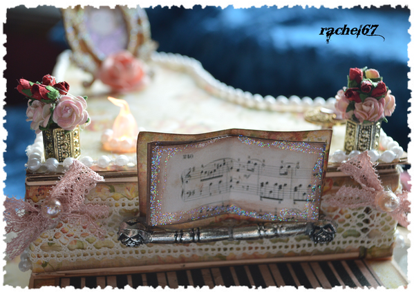 piano-detail-2.png