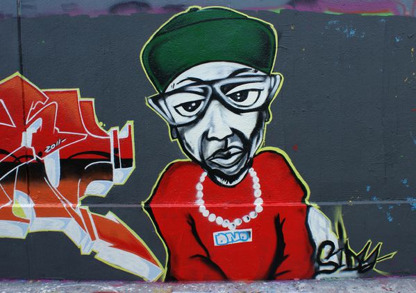 4437 rue des pyrenees 75020 17 avril 2011