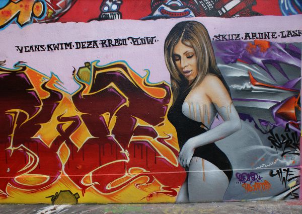5885 rue des pyrenees 17 octobre 2011