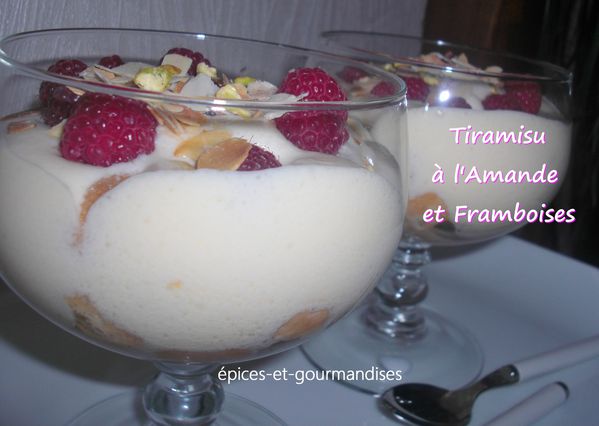 tiramisu-a-l-amande-et-framboises-CIMG6587--2--ii.jpg