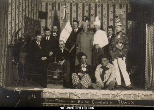 CPA-Anciens-Combattants-de-Ruaux-1914-1918.jpg