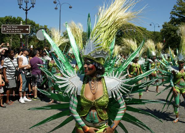 031 carnaval tropical 2011