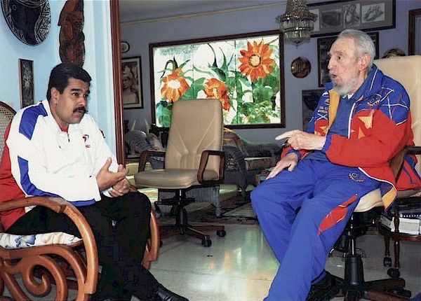 140824-Castro-Maduro.jpg