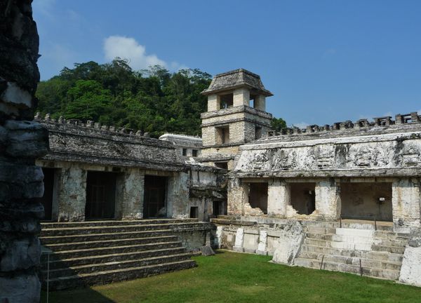 Jour 7 Palenque palacio cour