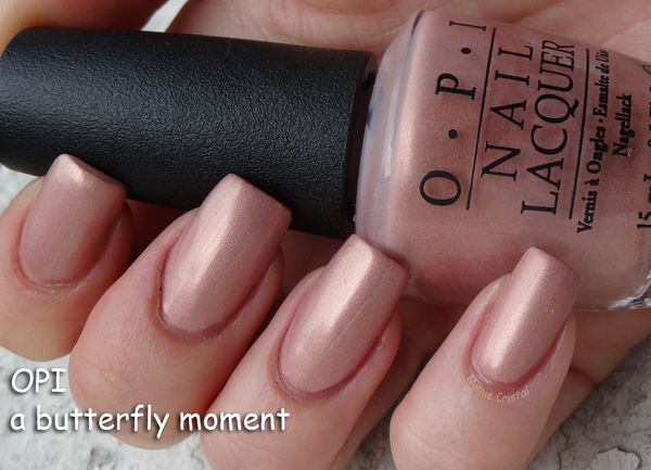 OPI-a-butterfly-moment-02.jpg