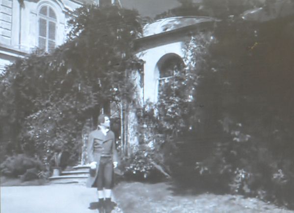 Le Chevalier de Maison Rouge------