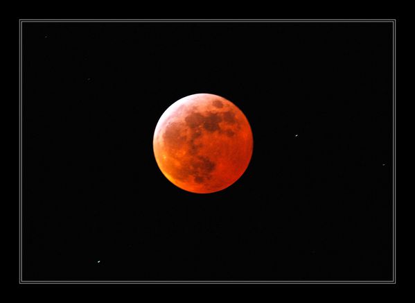 36 - Paysage astro ( Eclipse de lune )