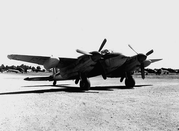 Photo 18 Mosquito Meknes 1949 dr phph