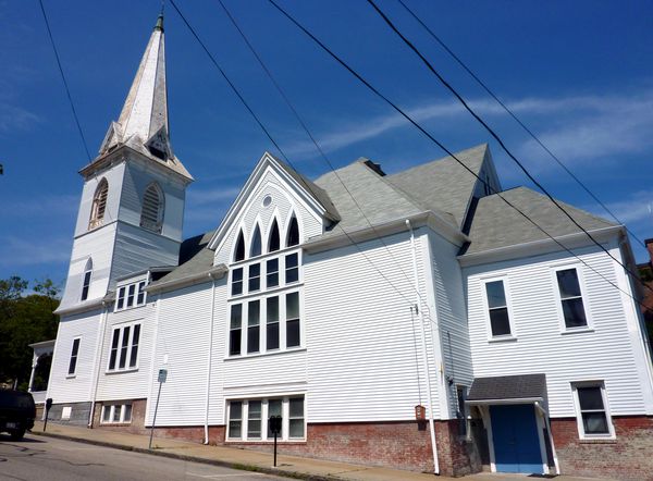 Plymouth Eglise