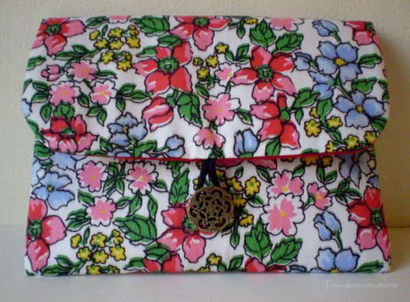 sacs-a-main--2714489-pochette-fleuri-011-7d5f2_big.jpg