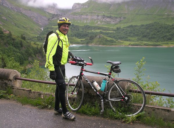 Pierre m'attendait au lac de Roselend