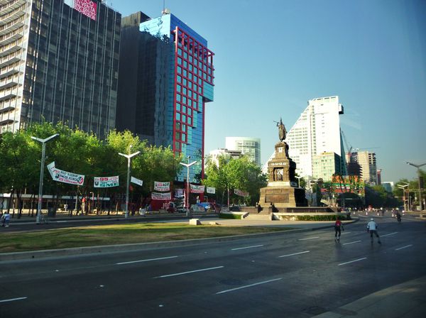 Mexico Paseo de la Reforma (2)