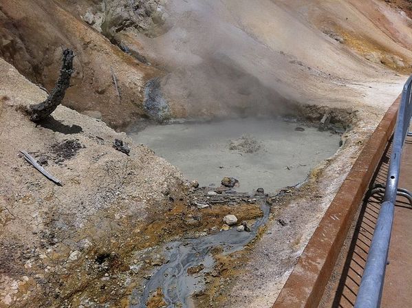 Little Hot Springs valley Boiling mudpot - SkepticalRaptor