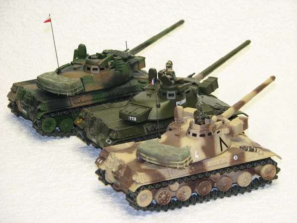 AMX-016.jpg