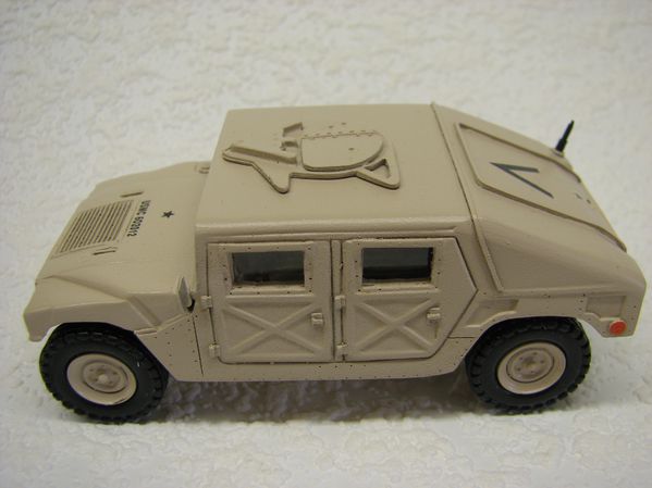 HUMMER-09.jpg