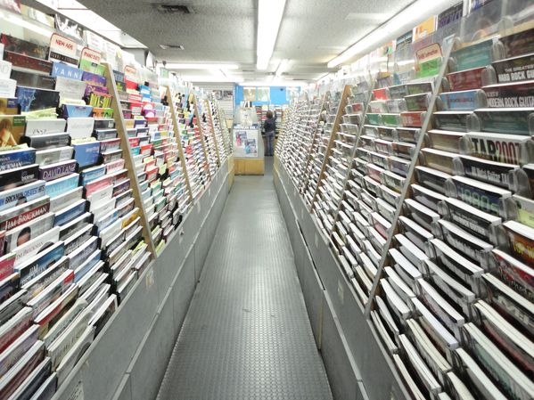Retail-distribution-Frank-Rosenthal-Colny-partitions.JPG