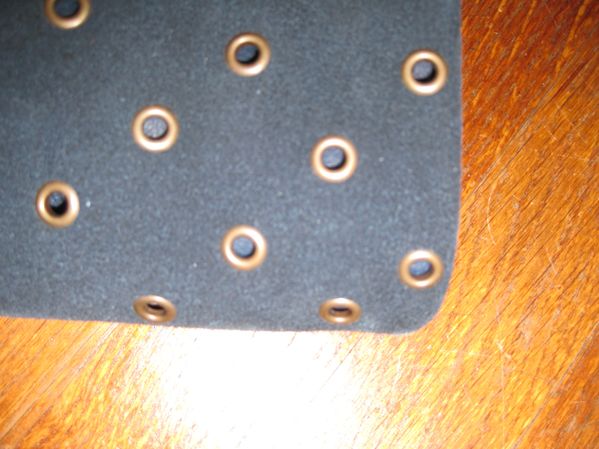 bottes-oeillets.JPG