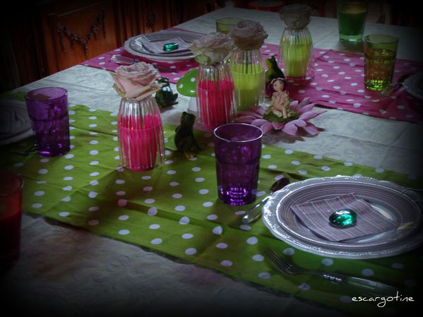 2011-07-04 table petits pois rayures - art floral table 025